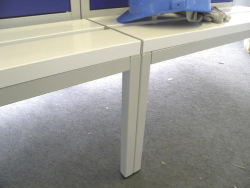 PAVOY Garderoben- und Umkleideschrank Basis in lichtgrau