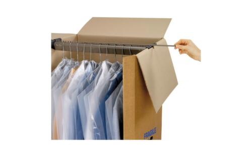 Kleiderbox mit Kleiderstange