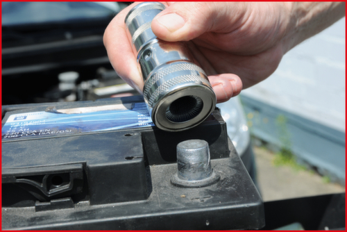 KS Tools Batteriepol- und Klemmen-Reinigungsbürste