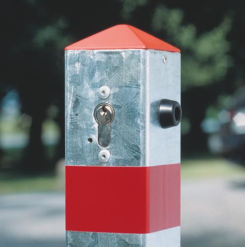 Poteau à tête pointue