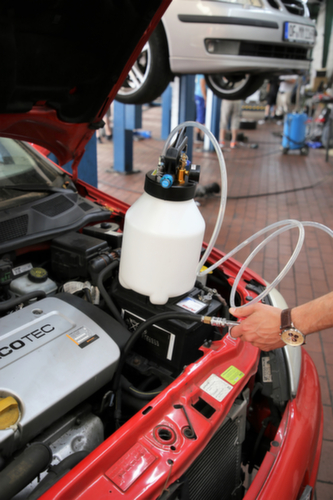 Brilliant Tools Remplissage d'huile de boîte de vitesses avec adaptateur