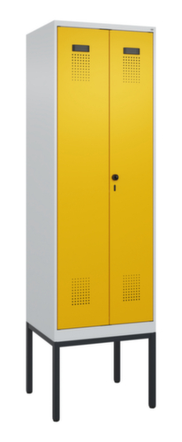 C+P Armoire vestiaire EPI Evolo PLUS sur piètement