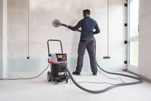 Aspirateur de sécurité CraftiX avec prise de courant