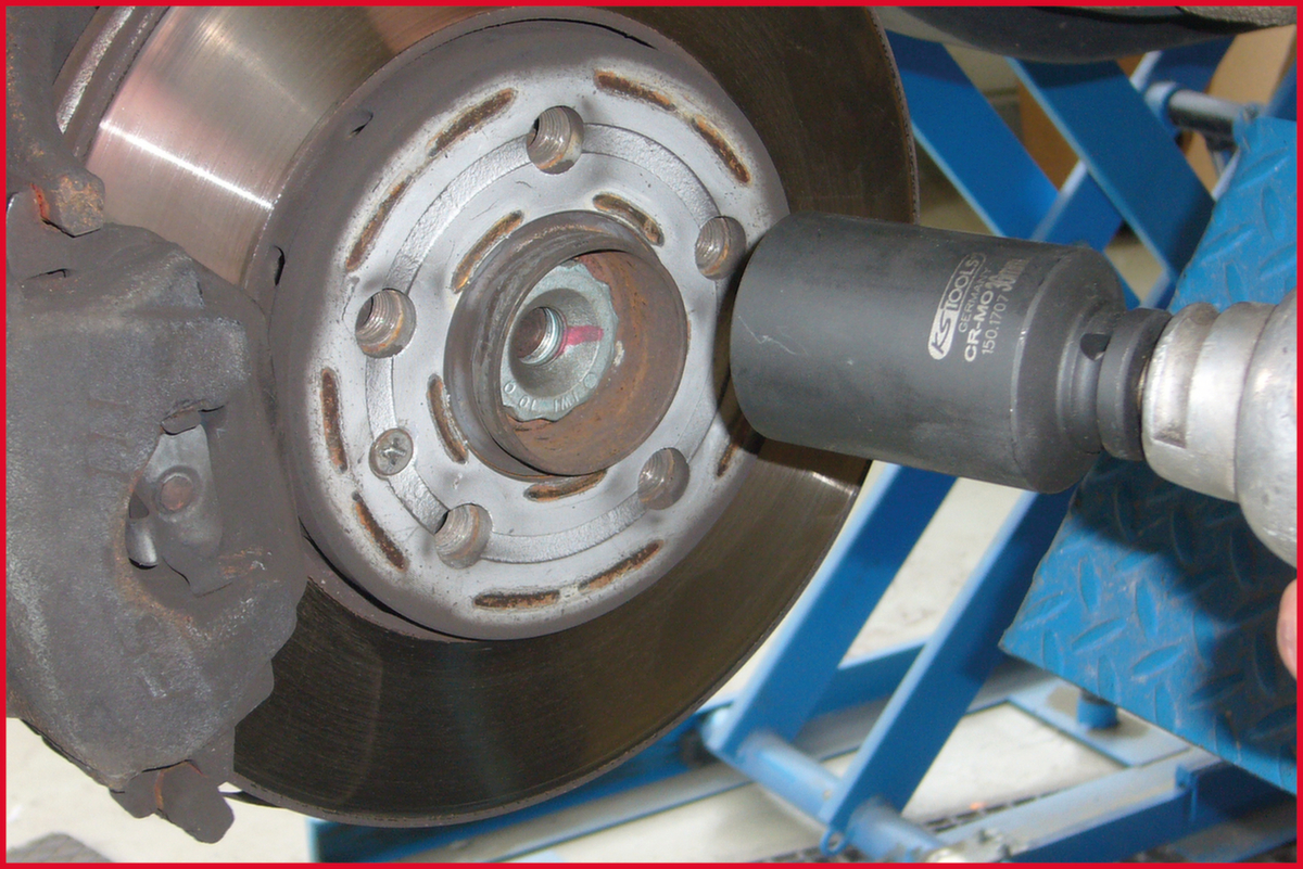 KS Tools 1/2" Spezial-Gelenkwellen-Kraft-Stecknuss Milieu 1 ZOOM