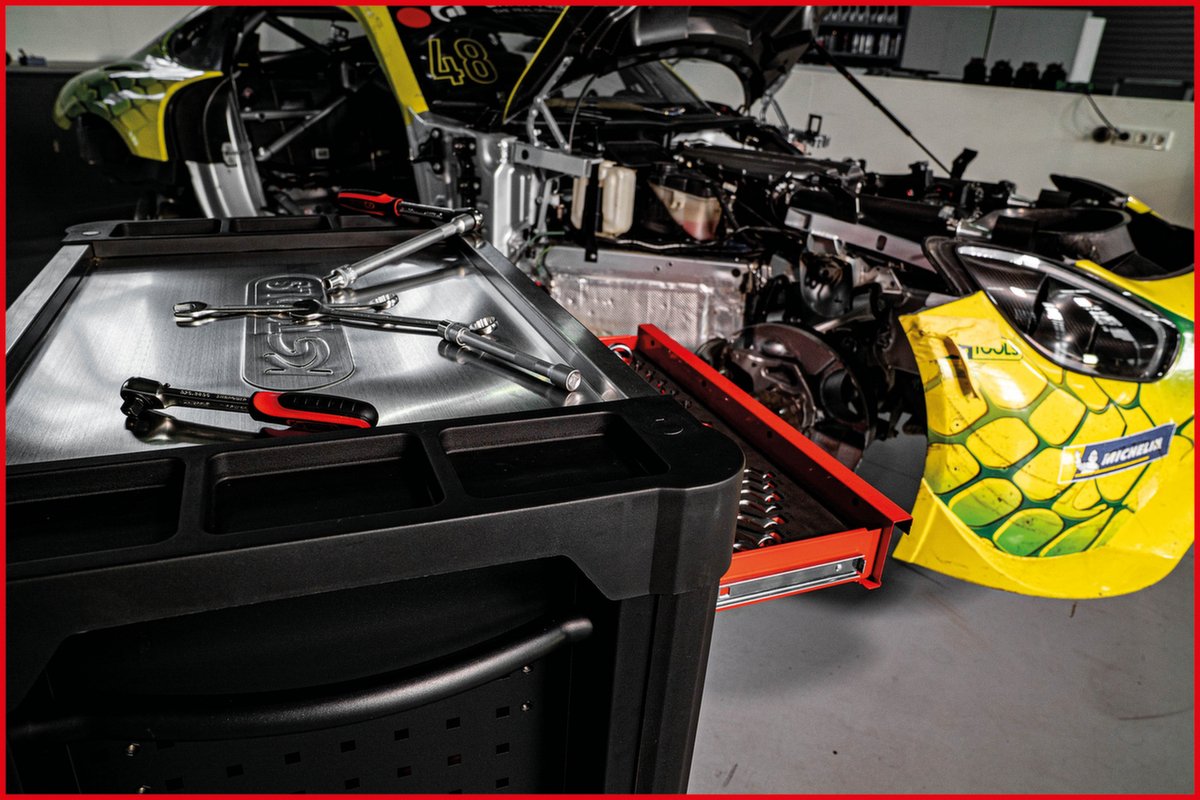 KS Tools Performanceplus Werkstattwagen-Satz P25 mit 660 Werkzeugen für 8 Schubladen Milieu 1 ZOOM