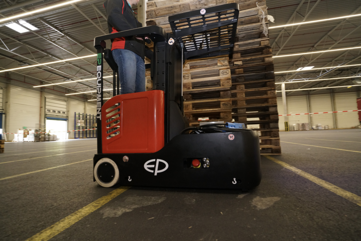 EP Kommissionierer Milieu 5 ZOOM