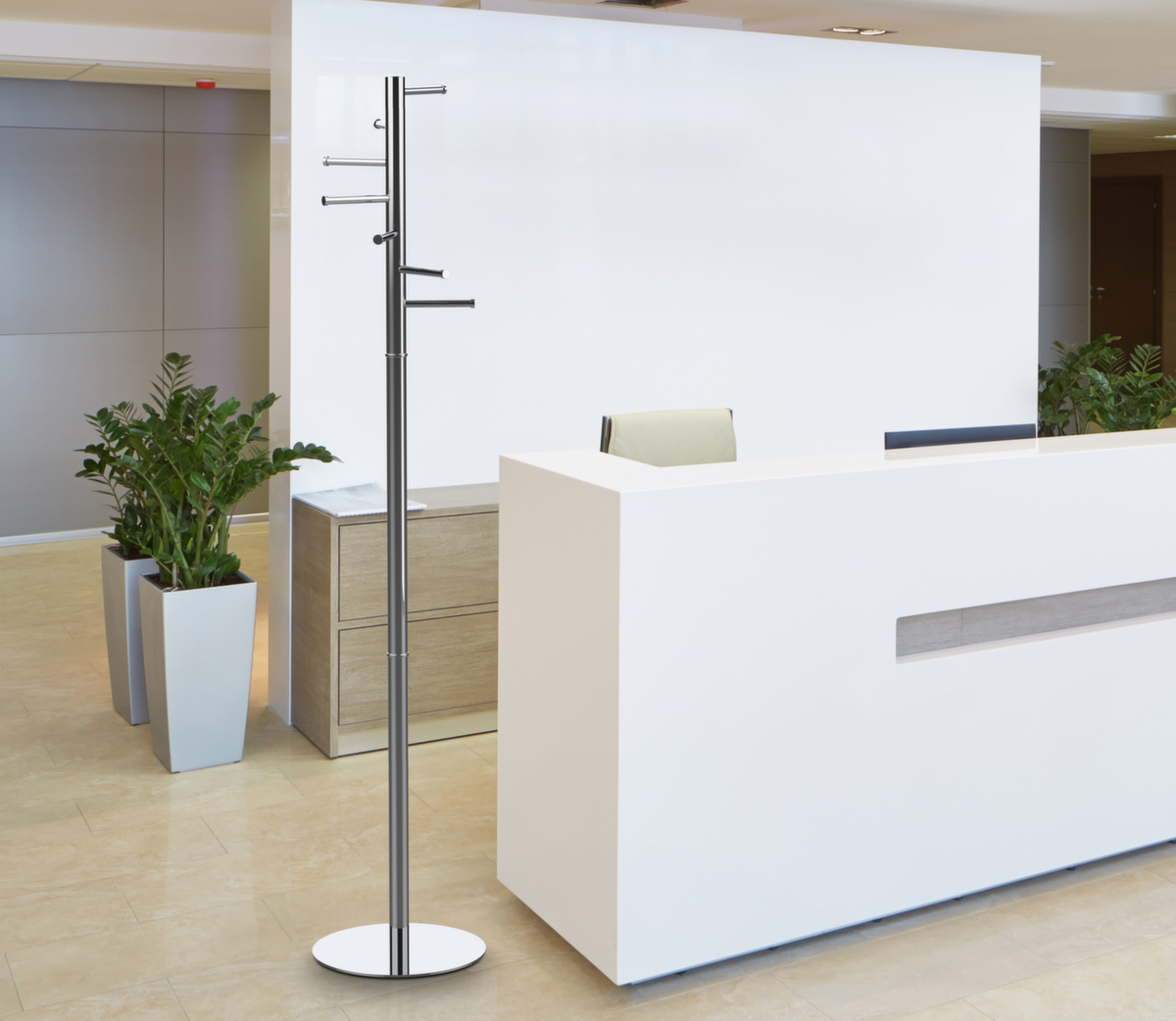 MAUL Garderobenständer MAULcaurus, mit 7 Haken, chrom Milieu 2 ZOOM