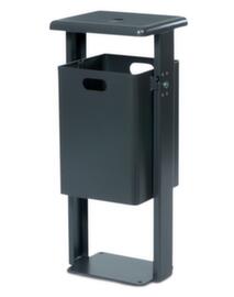 Poubelle avec toit de protection